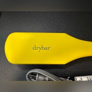 Drybar The Brush Crush Heated Straightening Brush